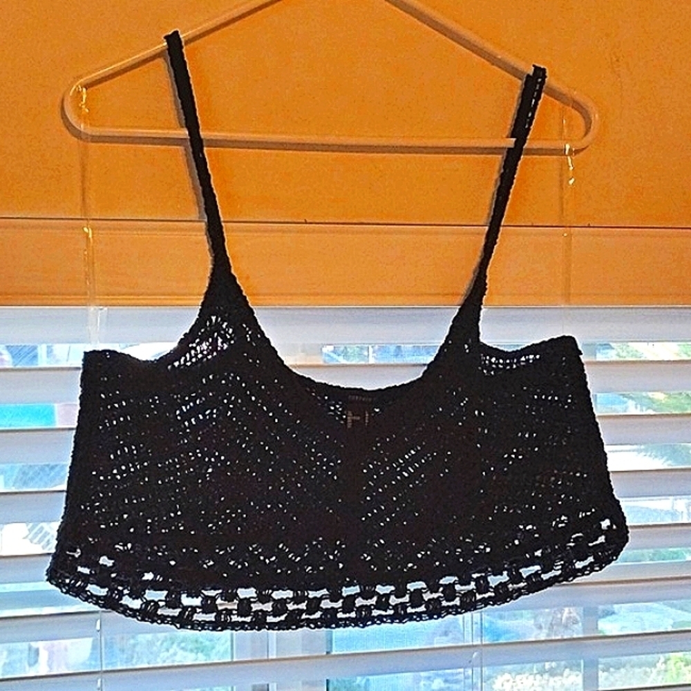 Forever 21 Woman's Black Crochet Spaghetti Strap Crop Top, Size: L